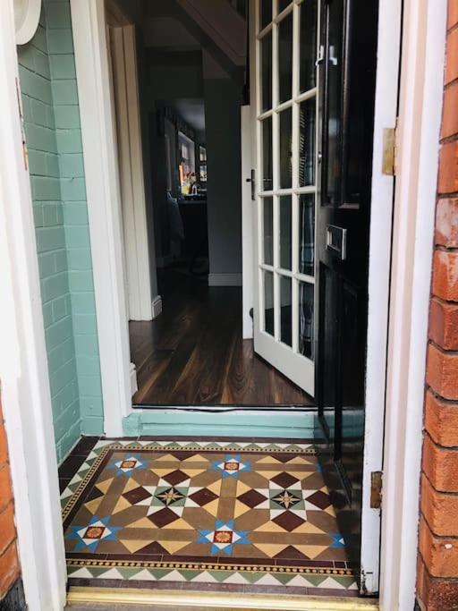 Cosy Two Bed Terraced House 7Min Drive From City Belfast Esterno foto
