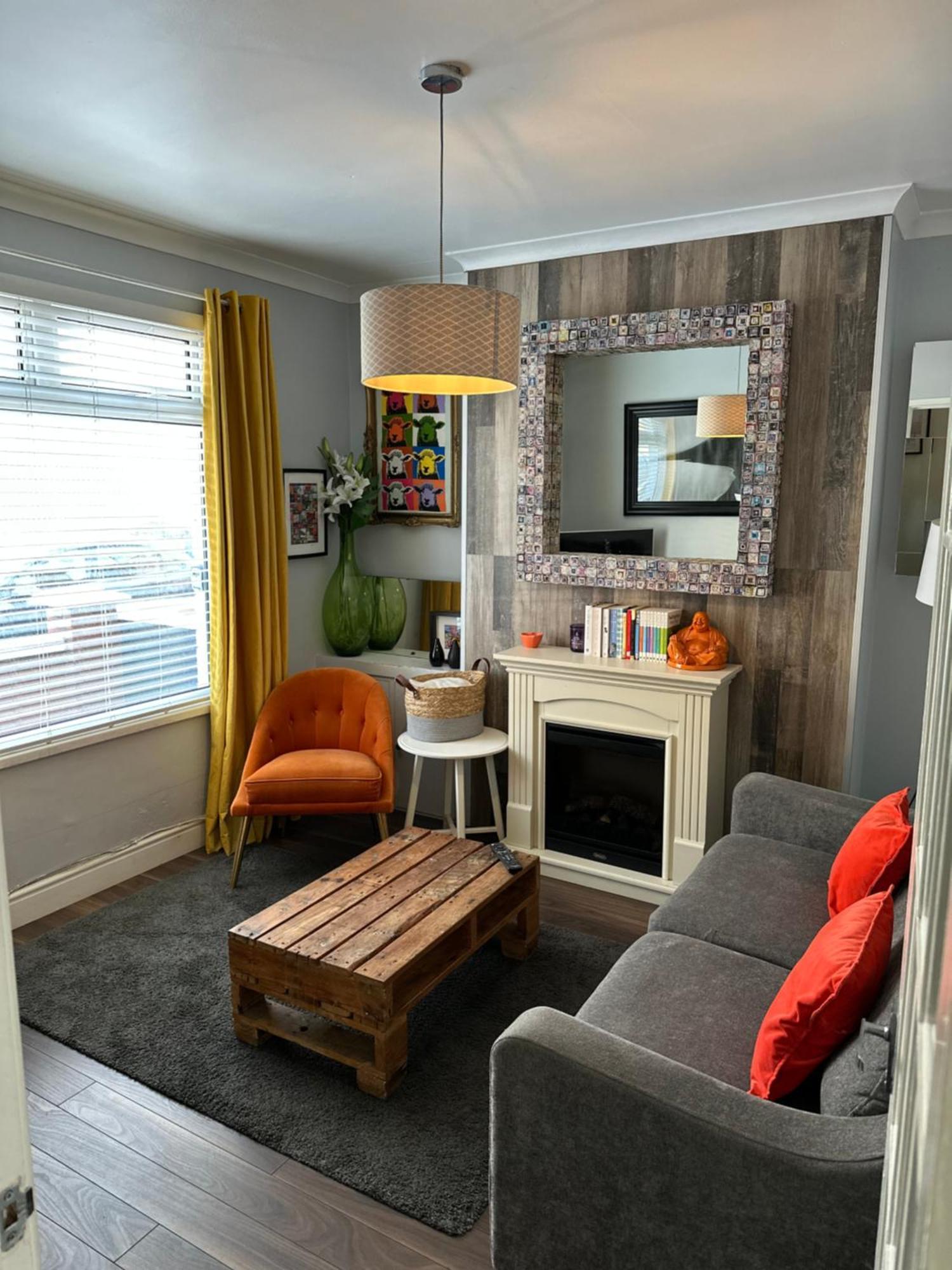 Cosy Two Bed Terraced House 7Min Drive From City Belfast Esterno foto